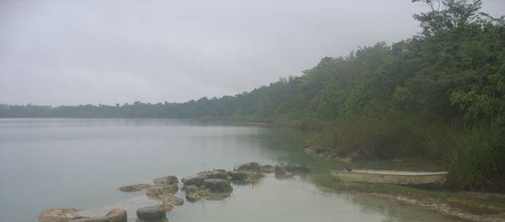 Condensación en el lente, destino Lachuá